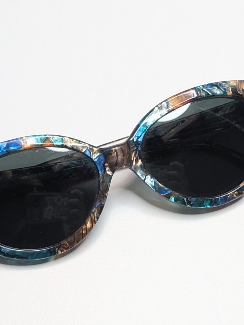 Vintage Cateye Sunglasses Multicolor Tortoiseshell Frame
